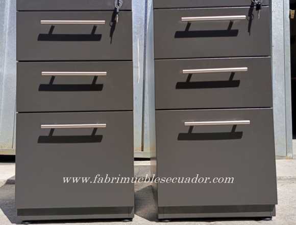 ARCHIVADOR CON JALADERAS CROMADAS en Pedro Moncayo (Cantón)