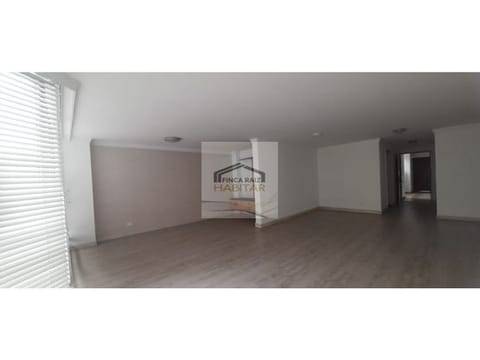 SE RENTA APARTAMENTO SECTOR CASTELLANA