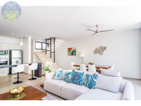 Entre Palmeras, Paz y Playa: Tu Casa en El Cielo Residencial