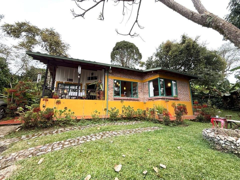 VENTA CASA CAMPESTRE VÍA CIRCASIA PEREIRA en Circasia (Municipio)