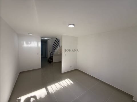 SE VENDE CASA EN EL SECTOR DE LA PATRIA ARMENIA