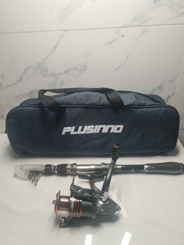 Carrete PLUSINNO + caña de pescar + bolso de la marca en Curridabat (Cantón)