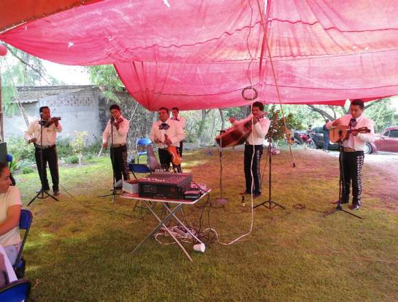 "MARIACHI JUVENIL LOS CAPORALES A SUS ORDENES" en Gustavo A. Madero (Municipio)