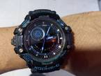 Reloj deportivo negro / azul en Santiago de Cali (Municipio)