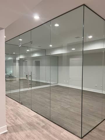 VENTANAS Y PUERTAS EN ALUMINIO Y VIDRIO TEMPLADO. en Manta (Cantón)