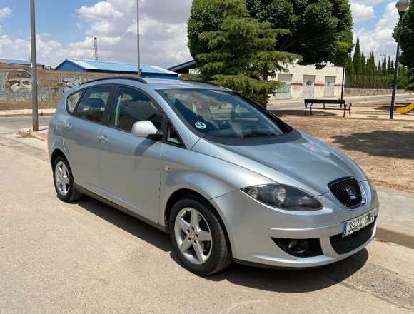 SEAT ALTEA XL 1.6TDI 105CV en Alcázar de San Juan (Municipio)