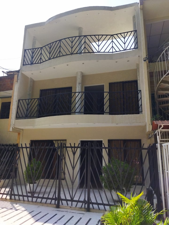 CASA - BARRIO CALIMA - CALI en Santiago de Cali (Municipio)