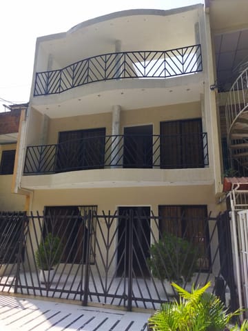 CASA - BARRIO CALIMA - CALI en Santiago de Cali (Municipio)