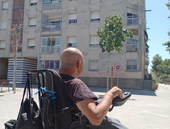 Cuidadora para chico minusvalido en El Prat de Llobregat (Municipio)