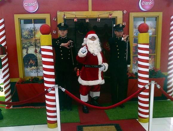 SHOW NAVIDEÑO con PAPA NOEL MAMANOELA-FIESTA KIDS