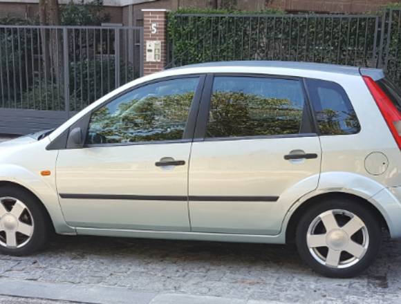 VENDO COCHE POR NO USARLO.