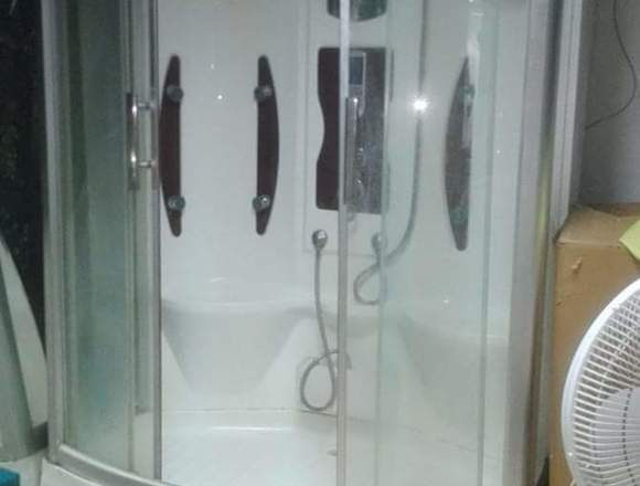 Se VENDE SAUNA con HIDROMASAJE en La Victoria (Lima 13) (Distrito)