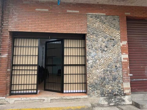 Local comercial en alquiler en Guatire en Zamora (Municipio)