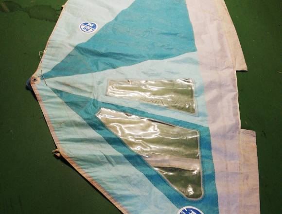 Vela de windsurf azul segunda mano in Zaragoza (Localidad) – Photo 2 of 3