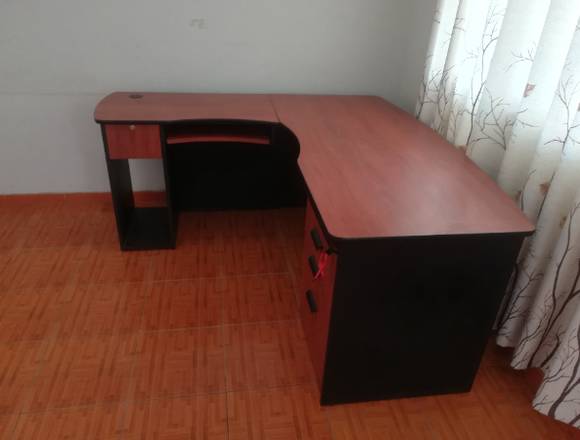 Remato!!! Escritorio de Melamine en Lima (Lima 1) (Distrito)