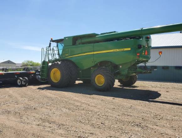 Cosechadora John Deere S680 en Cordoba (Localidad)
