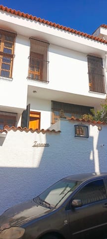 Casa Quinta en Venta Urbanización El Marqués. Municipio Sucre en Miranda (Municipio)