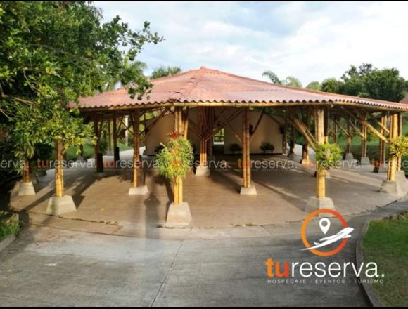 Hospedaje en Hermosa Finca en Cerritos