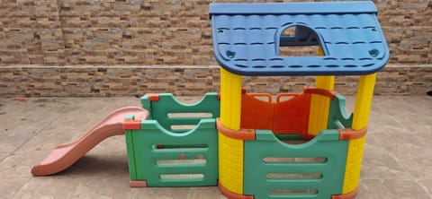 Casa de juegos de jardín para niños