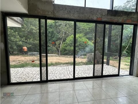 Finca de 2.700 m² con 3 alcobas en venta en parcelación, Sopetrán