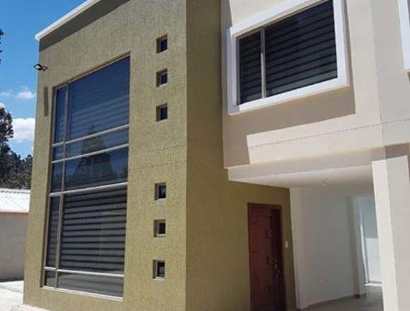 Hermosa Casa – Condominio La Rioja en Cuenca (Cantón)