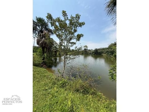 LOTE EN VENTA CONDOMINIO CASA DE CAMPO EN RESTREPO-META
