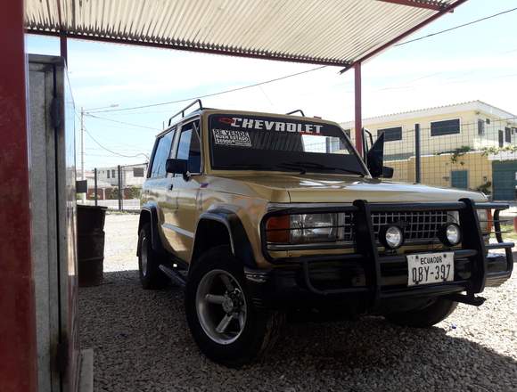 Trooper bien estado . Bien cuidado en Santa Elena (Cantón)