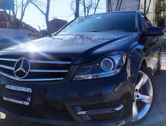 MERCEDES BENZ SPORT EDITION C (W204C) en Buenos Aires (Localidad)