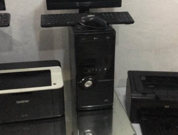 Computadoras de escritorio 2 armadas y equipadas