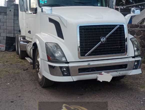TRACTO CAMION VOLVO en Irapuato (Municipio)