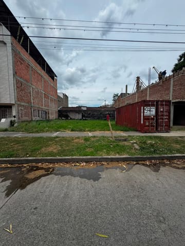 VENDO LOTE DE 360M2 EN EL B/. LA MERCEDES PALMIRA-VALLE(FG)W:10214640 en Palmira (Municipio)