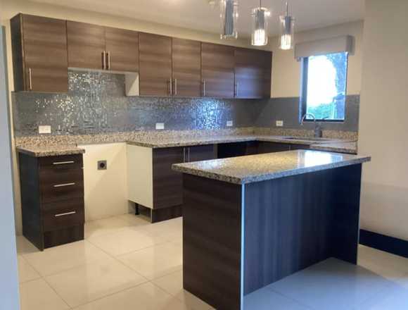 Venta de apartamento en Brasil de Sta Ana 26-1196