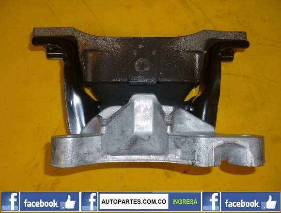 Soporte motor derecho CHEVROLET CAPTIVA 3.0 3.6