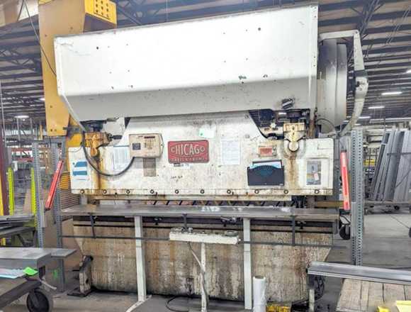 DOBLADORA DE CHAPA METALICA CHICAGO 10' X 150 TON en Hermosillo (Municipio)