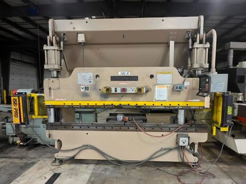 PRENSA DOBLADORA CINCINNATI 90 CB x 8 FT 10' x 90 Ton en San Marcos (Municipio)