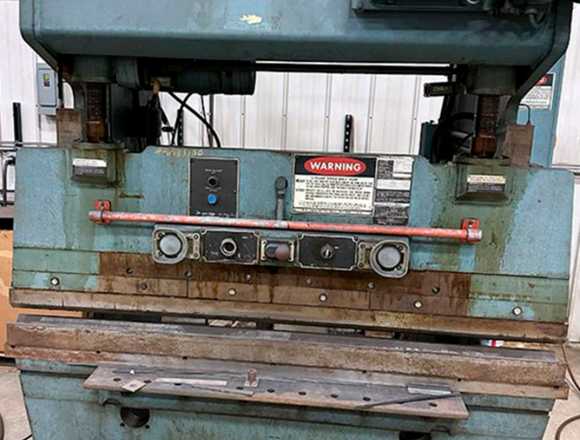 DOBLADORA MECANICA NIAGARA DE 6 PIES X 100 TON en Salamanca (Municipio)