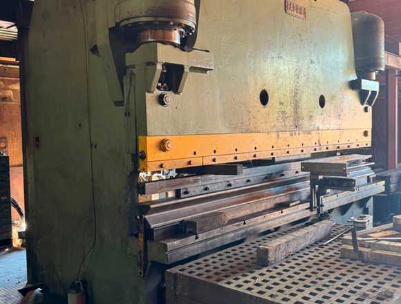 PRENSA MECANICA DE DOBLADO PACIFIC 14' x 500 Ton