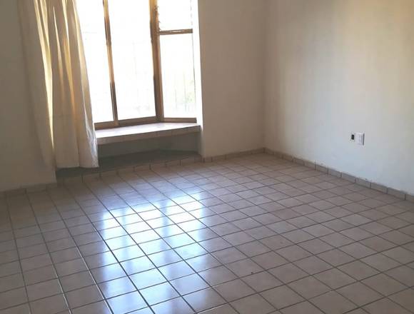 Venta Casa excelente ubicación detrás zona dorada en Colima (Municipio)