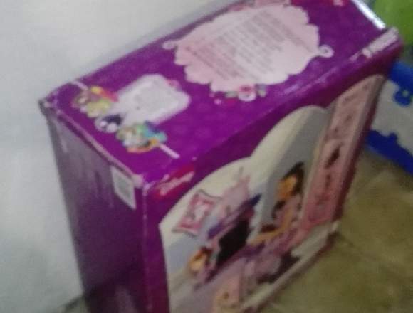 Escritorio y tocador de Juguete Princesa Sofia en Mexicali (Municipio)