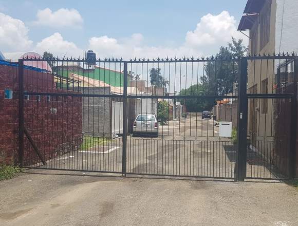 muy amplia casa en geo villas tlajomulco de zuñiga