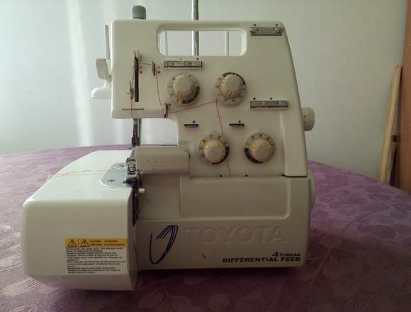 MÁQUINA OVERLOCK TOYOTA SL1T EXCELENTE ESTADO
