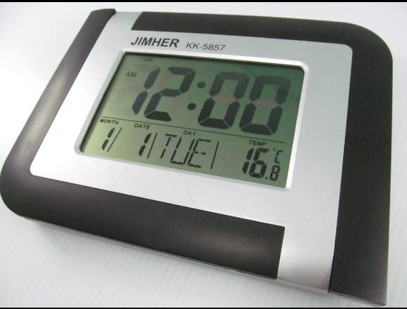 Reloj Digital Pared Escritorio Alarma Pila Usado