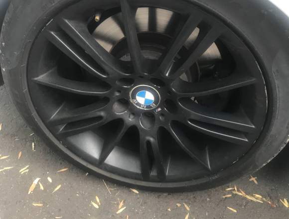 4 Llantas pirelli y Rines BMW/245/40/r18 RUNFLAT en Azcapotzalco (Municipio)