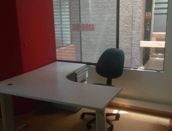 BAJO DE PRECIO RENTO MAGNIFICA OFICINA 35MT en Bogotá, D.C. (Municipio)