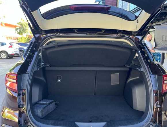 VENDO ESPECTACULAR FORD NEW TERRITORY TREND 1.5 en Huechuraba (Comuna)