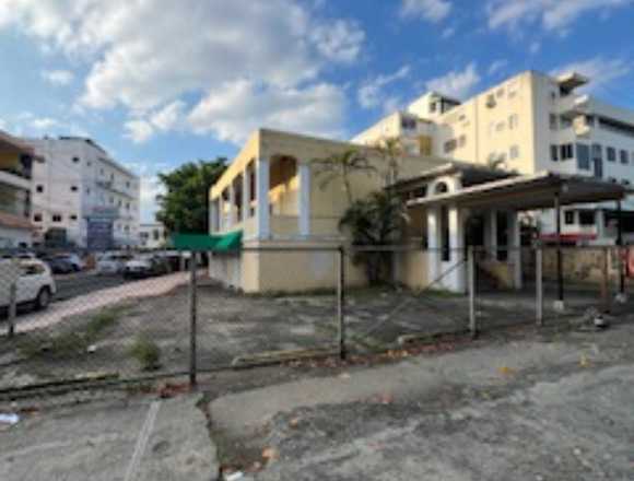 VENTA SOLAR EN GAZCUE DR DELGADO ESQ INDEPENDENCIA en Santo Domingo de Guzmán (Municipio)