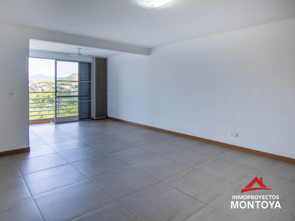 Venta apartamento en conjunto, Av. Sur, Pereira en Pereira (Municipio)