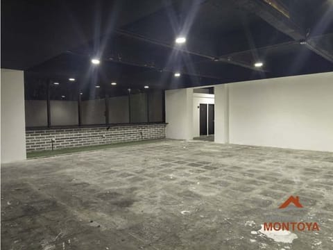 🏢 Arriendo Local Comercial – Pueblito Cafetero, Pereira