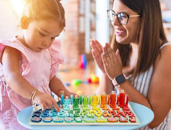 Tabla de juego Montessori para niños. en Los Ríos (Municipio)