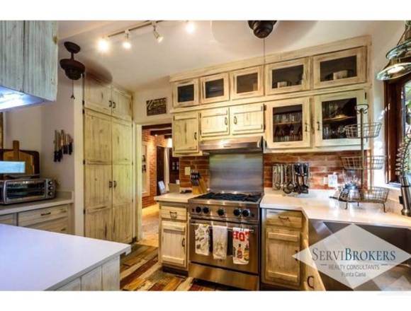 Colinas Condo